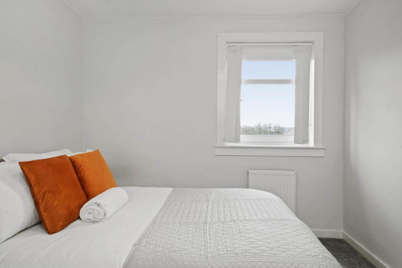 Carron Bridgecity Hidden Gem Of Falkirk, Roughland Houseアパートメント エクステリア 写真