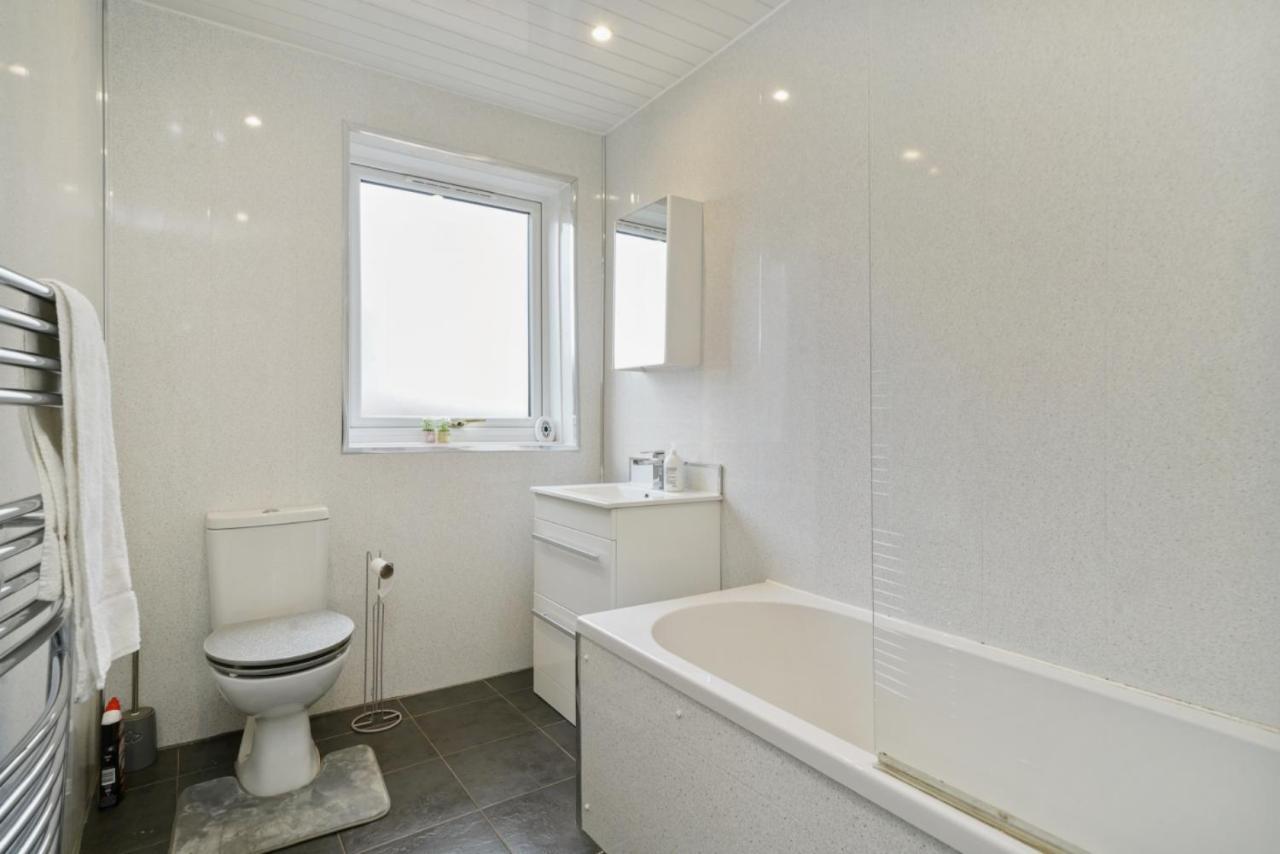 Carron Bridgecity Hidden Gem Of Falkirk, Roughland Houseアパートメント エクステリア 写真